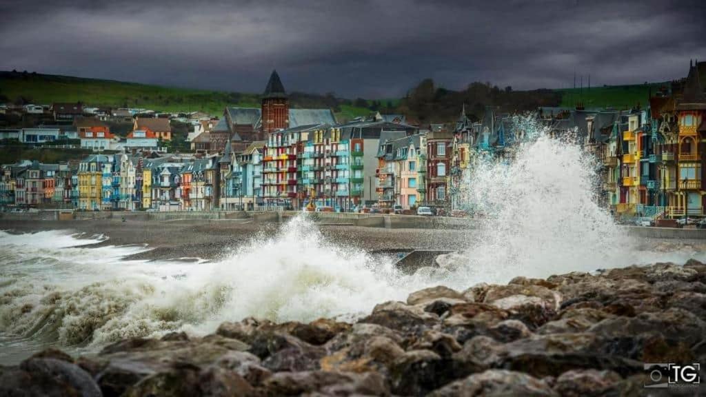 Caprices De Mer Appartement Avec Grand Balcon Et Vue A 300 M Plage, Apercu Mer, Lit Queen Size, Mers Les Bains Le Treport , Petit Dejeuner En Option, 2 Velos Fournis Exteriér fotografie